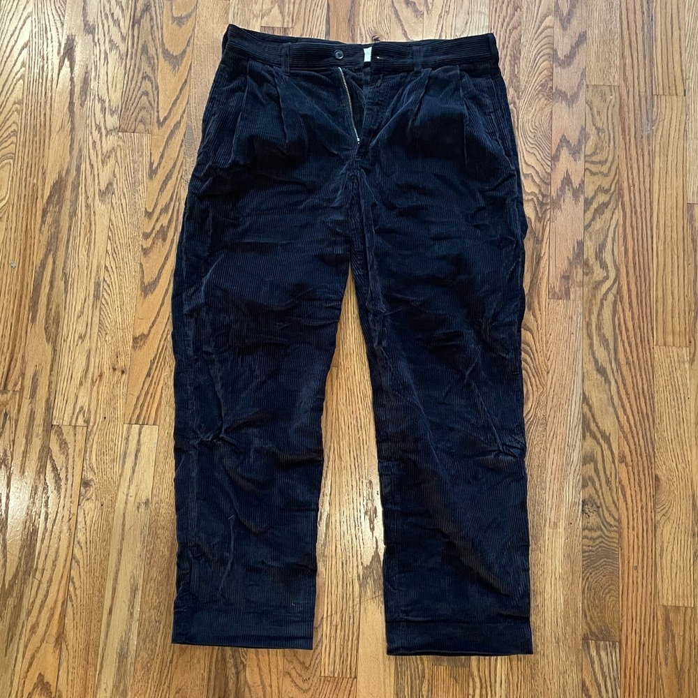 Dark grey cords w pleats